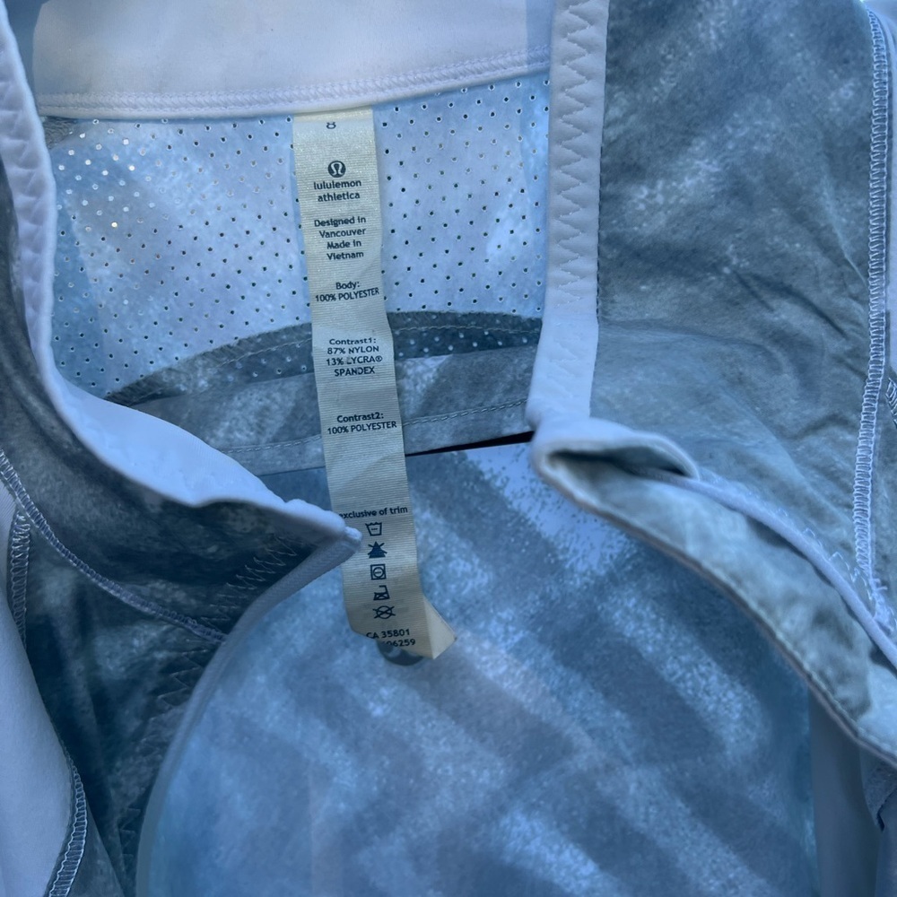 Lululemon Athletica Ski Jacket Gray Insulated Waterproof - Picture 12 of 12